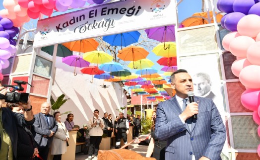 Çiğli’de 'Kadın El Emeği Sokağı' açıldı