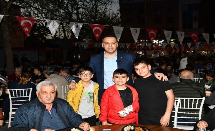 Çiğli’de Kadir Gecesi’nde birlik ve beraberlik iftarı