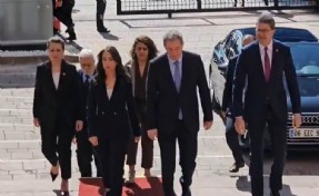 DEM Parti'den CHP'ye ziyaret: Özel, 'Şu anda çok hassas bir süreç...'