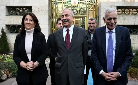 DEM Parti'nin siyasi temasları sürüyor: Bugün 3 parti bekliyor