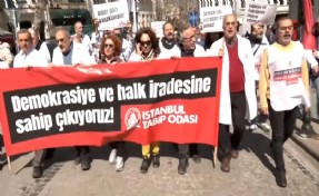 Doktorlar da sokağa çıktı: Demokrasiye ve halk iradesine sahip çıkıyoruz