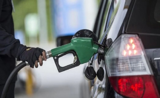 Dün motorine bugün benzine zam geldi