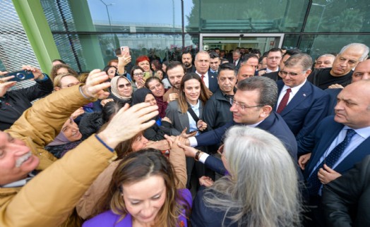Ekrem İmamoğlu İzmir'de! Cumhurbaşkanı adaylığı yolunda startı verdi