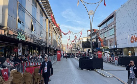 Erzincan Valisi'nden İmamoğlu’na miting alanı ambargosu