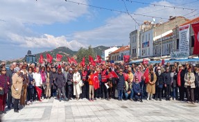 Foça'da İmamoğlu protestoları devam ediyor