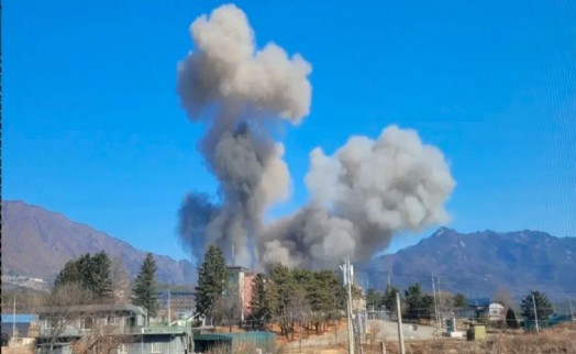 Güney Kore'de tatbikat faciası! Sivillerin üzerine 8 bomba birden düştü