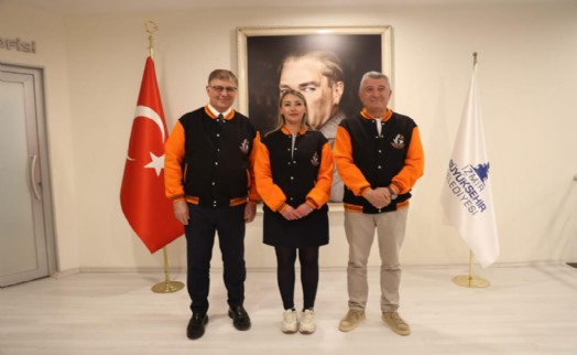 Güzelbahçe Gençlik'ten Başkan Tugay’a ziyaret