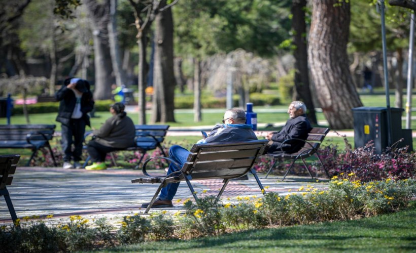 Hasanağa Bahçesi baştan sona yenilendi