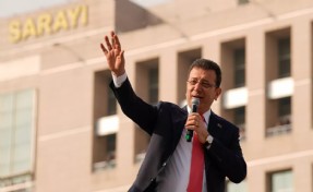 İBB Başkanı Ekrem İmamoğlu İstanbul Adliyesi'nde