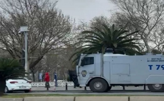 İBB, TOMA'lar ile abluka altına alındı!