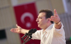 İmamoğlu ceketini çıkarıp kollarını sıvadı: 'Seçim sandığı bereketle gelecek'