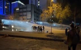 İmamoğlu protestoları: İzmir'de polis müdahalesi
