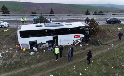 İskeçe Karnavalı'ndan İzmir'e dönüş yolunda kaza: 37 yaralı