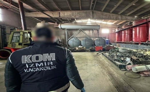 İzmir'de 24 ton kaçak akaryakıt ele geçirildi
