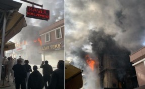 İzmir'de, Kemeraltı Çarşısı'nda iş yerinde çıkan yangın söndürüldü