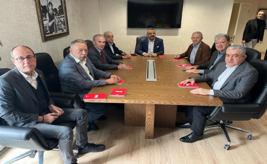 CHP İzmir'de 'ön seçim' hazırlığı tam gaz! Aslanoğlu eski il başkanlarıyla bir araya geldi