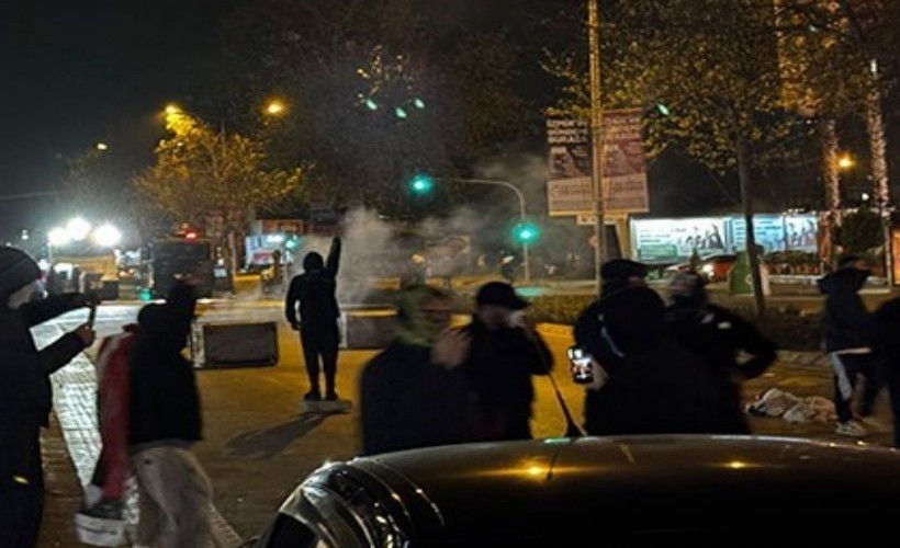 İzmir'de sert polis müdahalesi: Gözaltılar var