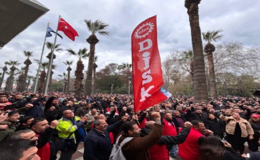 İzmir’de TİS görüşmeleri tıkandı: 3 ilçede grev çanları!