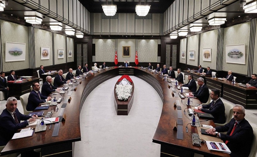 Kabine bugün toplanıyor: Emeklilere bayram ikramiyesi masada