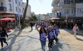 Kadınlar Efes Selçuk sokaklarında zincir oluşturdu