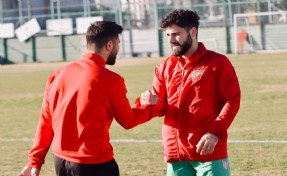 Karşıyaka'da Enes dönüyor, Hakan'a veto