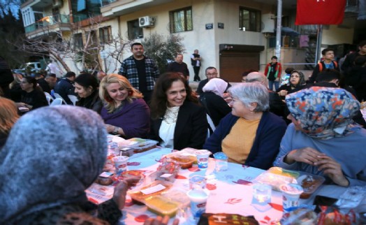 Karşıyaka’da iftar dayanışması