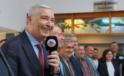 Başkan Türkmen belediye personeliyle bayramlaştı
