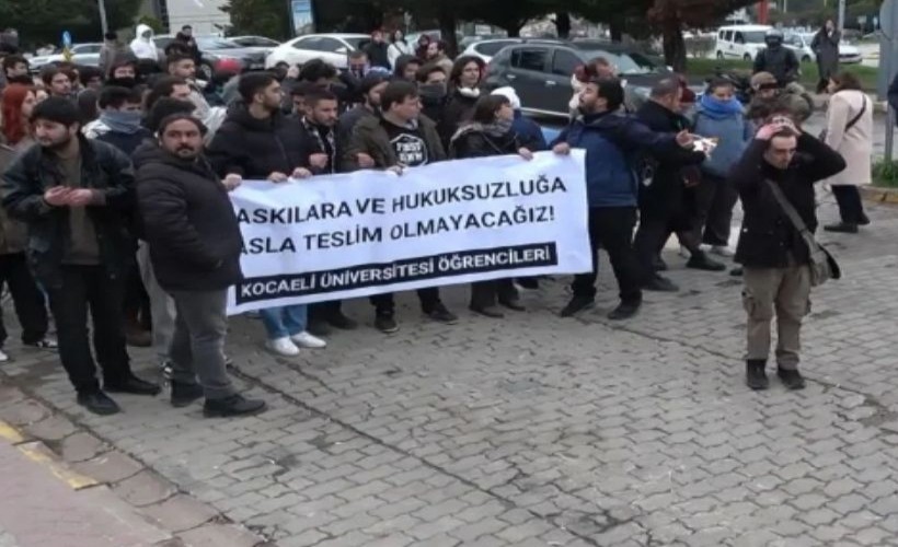 Kocaeli Üniversitesi'nde İmamoğlu protestosuna polis müdahalesi: Gözaltılar var