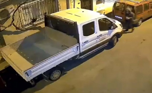 Komşusunun kamyonetini çaldı; o anlar kamerada