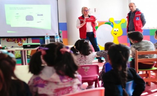 Konak’ta 7’den 70’e afet bilinci eğitimi