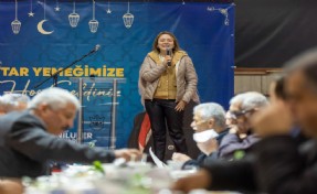 Konak’ta ilk iftar: Başkan Mutlu’dan dayanışma vurgusu