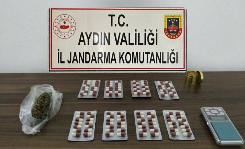 Kontrol noktasında otomobilinde uyuşturucuyla yakalandı