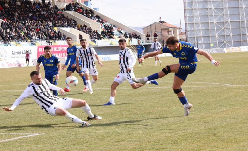Menemen FK, Aksaray'dan 1 puanla dönüyor