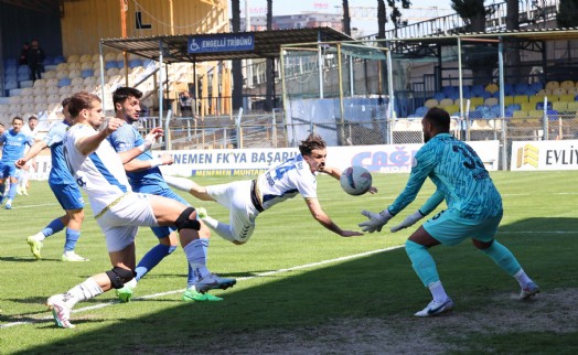 Menemen FK son dakikada 1 puanı kurtardı!