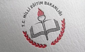 Müdür koltukları erkeklere teslim