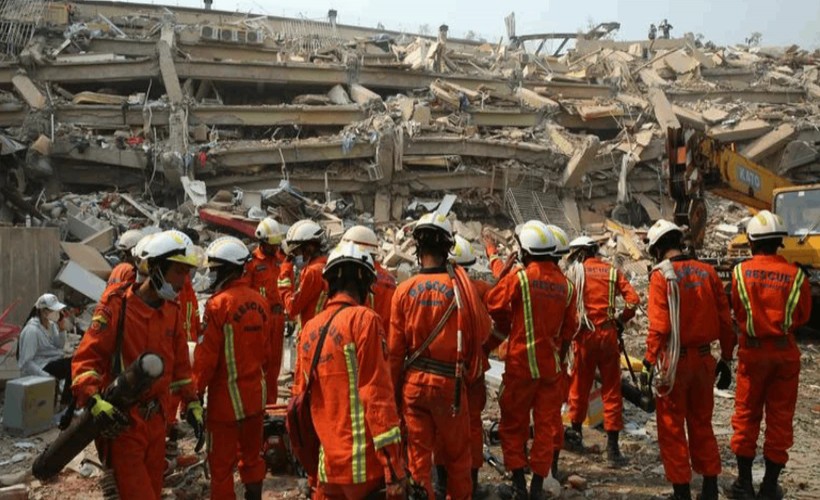 Myanmar'daki büyük depremde can kaybı 2 bin 56'ya çıktı