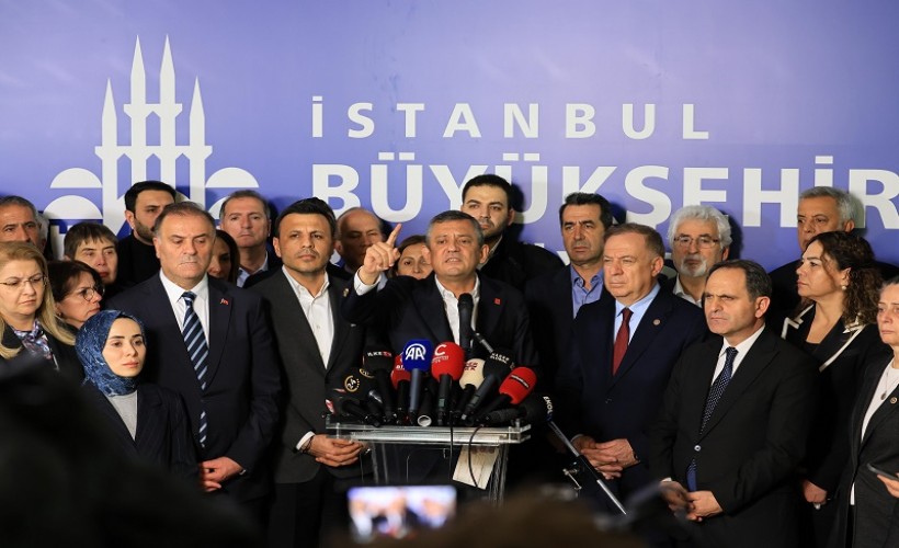 Özel'den dayanışma sandığı daveti: Toprak altında değilsem o sandığın başında olacağım
