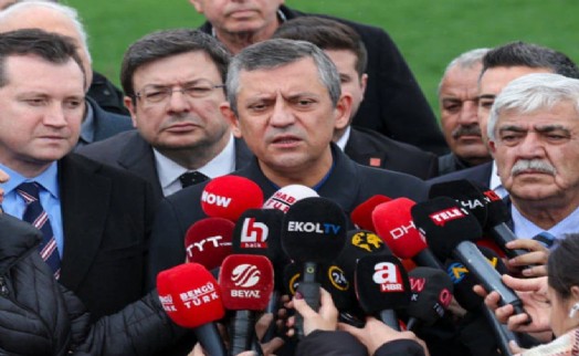 Özgür Özel'den Ekrem İmamoğlu'na Silivri'de ziyaret: 19 Mart sivil darbesi engellenmiştir!