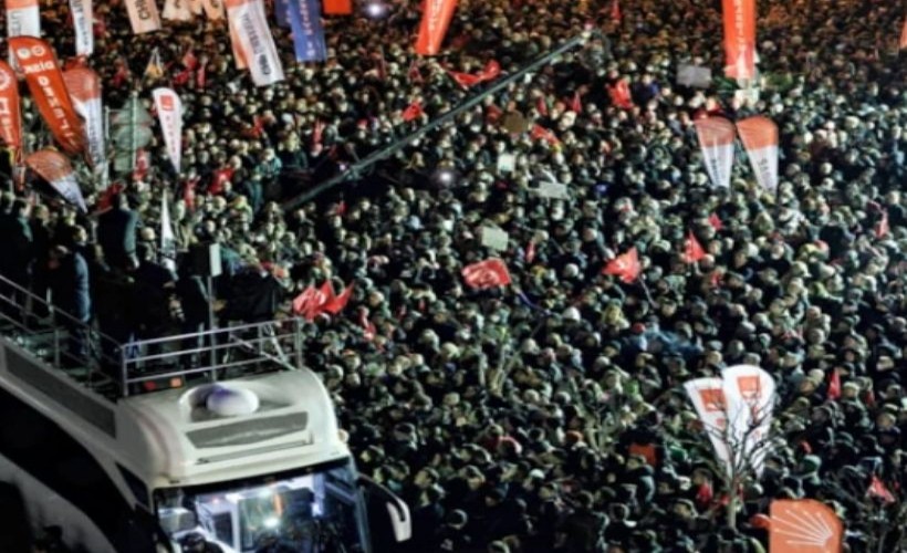 Özgür Özel'den bakanlara yanıt: Demokratik tepkiye saygı duyacaksınız