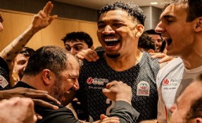 Potada zirveye Petkimspor damgası