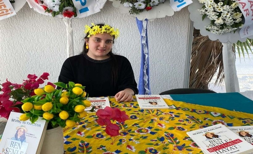 Sevinç Su, ilk dislektik modacı ve yazar olma yolunda ilerliyor