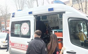 Trafikte tartıştığı yayayı kask ve bıçakla yaralayan şüpheli tutuklandı