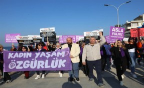 Türkiye’de ilk; Güzelbahçe’de 8 Mart’ta tersine yürüyüş düzenlendi