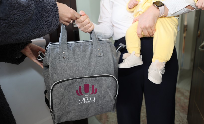 Urla’ya 'hoş geldin' bebek