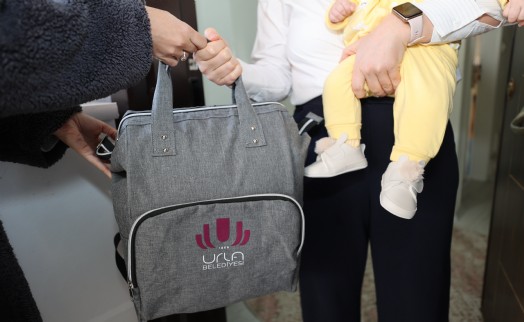 Urla’ya 'hoş geldin' bebek
