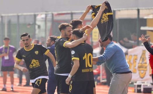 Yenilmaz Armada! Aliağa Futbol namağlup yoluna devam ediyor