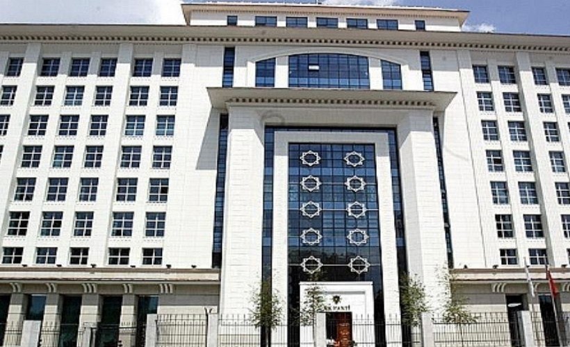 AK Parti Genel Merkezi'nde polis intiharı