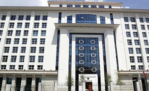 AK Parti Genel Merkezi'nde polis intiharı