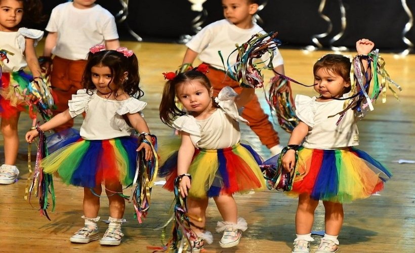 'Milli bayramlara sahip çıkan çocuklar yetiştiriyoruz': Yuvalarda 23 Nisan coşkusu