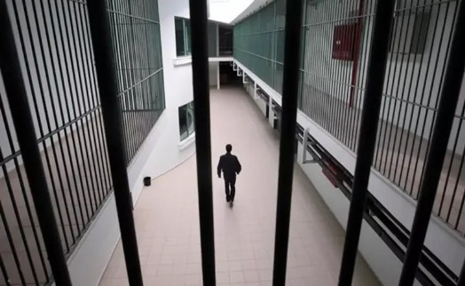AK Parti hazırladı: Sabah işe akşam cezaevine